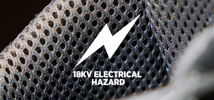 Proporciona protección secundaria bajo los pies contra circuitos eléctricos activos, conductores, piezas o aparatos energizados eléctricamente. Cumple con las normas ASTM F2412-18a, ASTM F2413-18, ASTM F2892-18 y CAN/CSA-Z195-14.